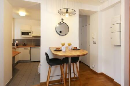 302 - Sejournez Dans Un Studio De Charme A Paris 5 - Flat-Guest エクステリア 写真